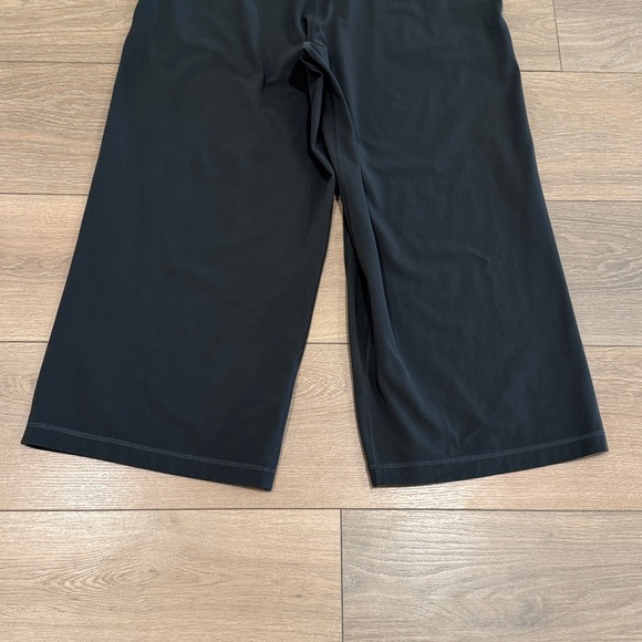 LULULEMON Graphite Grey Align Wide-Leg Super High-Rise Crop 23" Nulu Pants Sz 12 - Picture 7 of 11